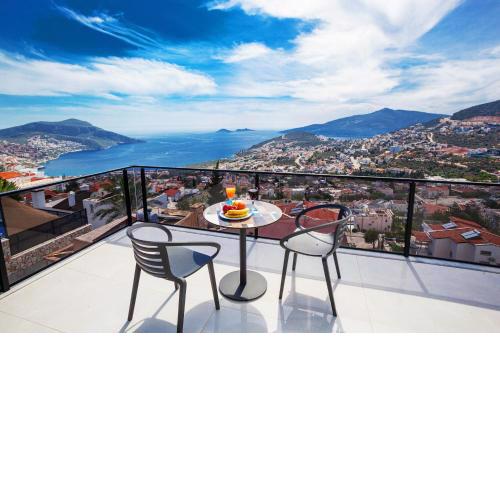 LUX VILLA WITH SEAVİEW AND JACUZZI