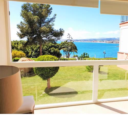 Luxueux appartement front line à 2min de la plage