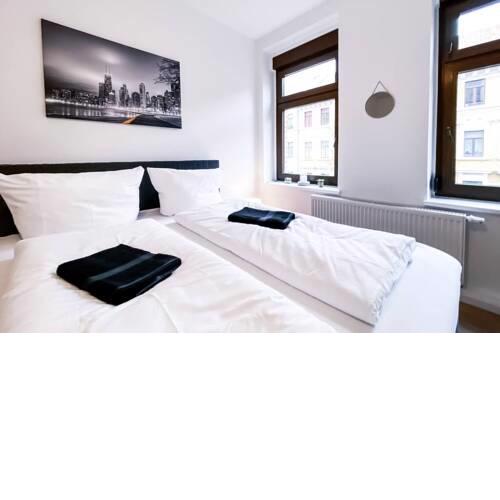 Luxuriös sanierte Altbauwohnung - Flat-TV & Netflix
