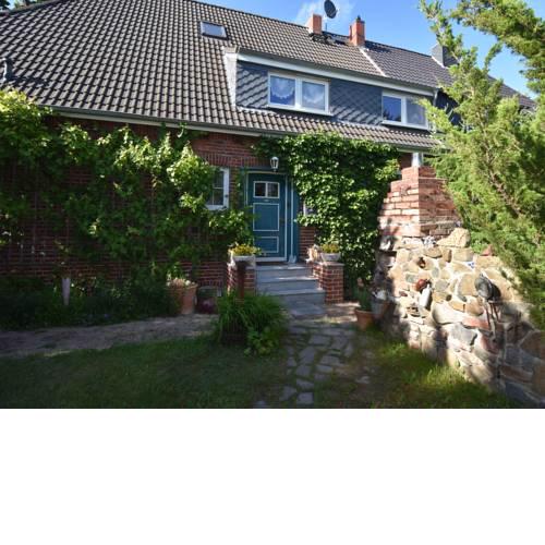 Luxurious Apartment in Ostseebad Boltenhagen with Garden