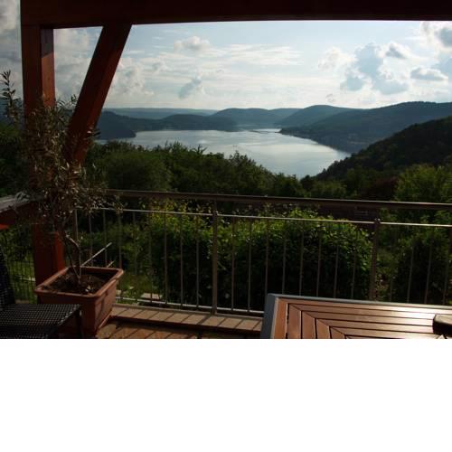 Luxurious Apartment with Private terrace in Waldeck