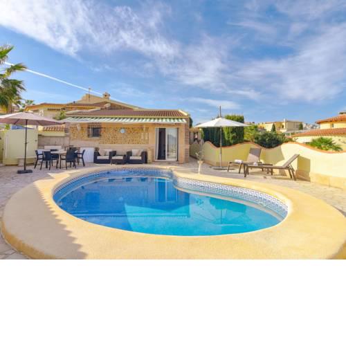 Luxurious Villa in Pedreguer with Pool