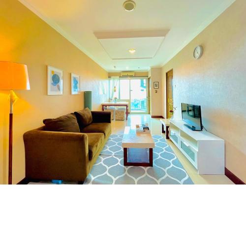 Luxury 2BR Apartment @ Galeri Ciumbuleuit with Best View @ 1st Tower