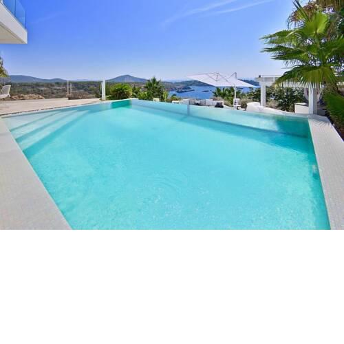 Luxury 3 Bedroom Villa with Sea Views, Ibiza Villa 1057
