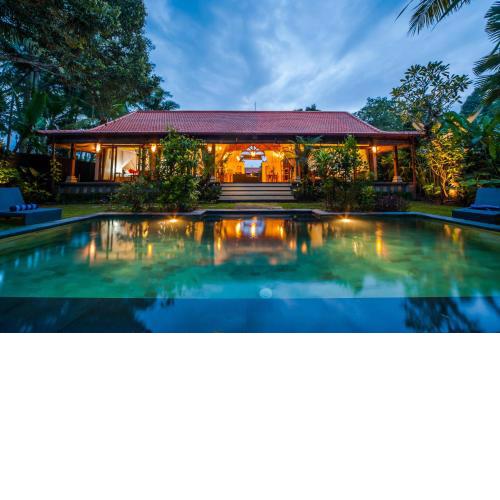 Luxury 3BR Infinity Jungle View Aashaya Villa Ubud