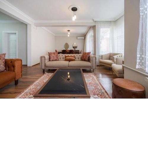 Luxury 4 bdrm on Altiparmak Bursa
