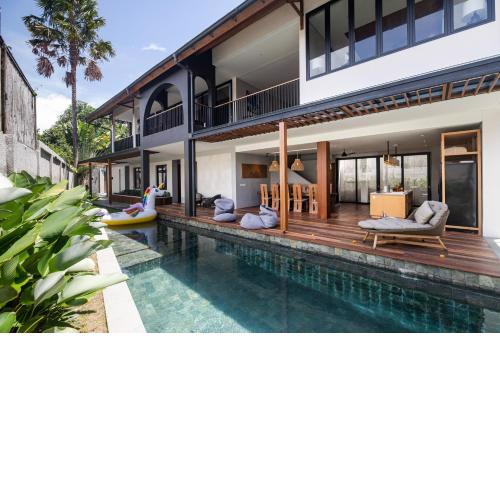 Luxury 5BR Pool Villa Canggu