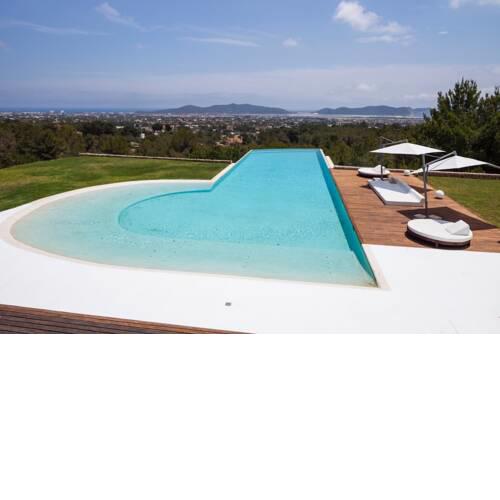 Luxury 6 Bedroom Villa with Beautiful Garden, Ibiza Villa 1039