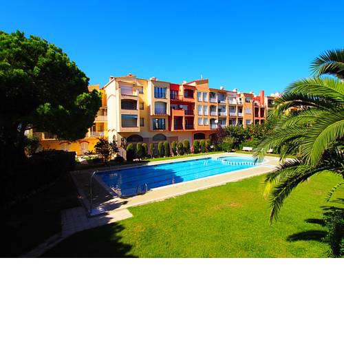Luxury Apartment in Empuriabrava with Sea View