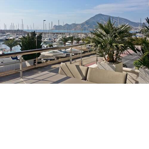 Luxury Apartment in front of the harbour in Altea
