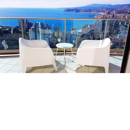 Luxury apartment on the 40th floor with amazing views