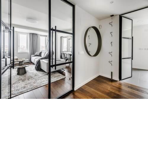 Luxury apartment right on Gran Via with pool and fitnessroom!