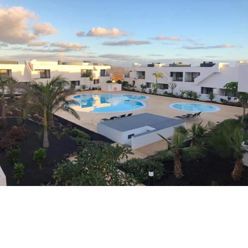 Luxury apartment with pool view at Casilla de Costa