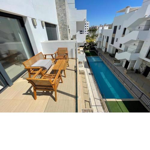 Luxury Arenales Home With AC,Pool and BBQ