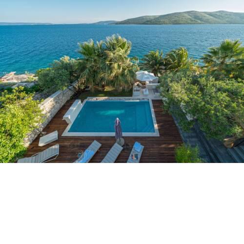 Luxury Beachfront Villa Sunshine Trogir with private heated pool and sauna at the beach in Trogir - Seget Vranjic