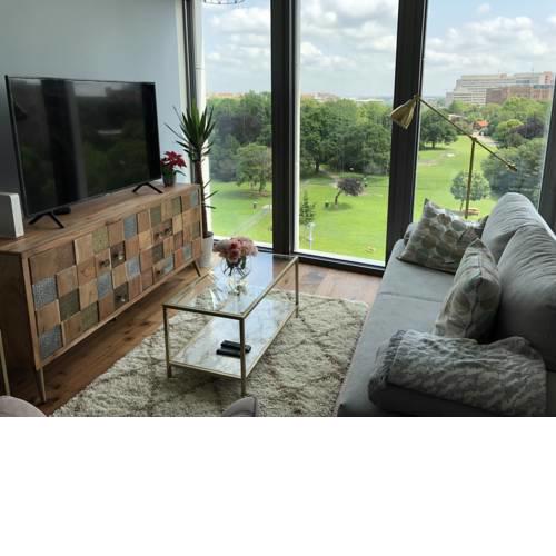 Luxury bright Apartment Vienna Central Station