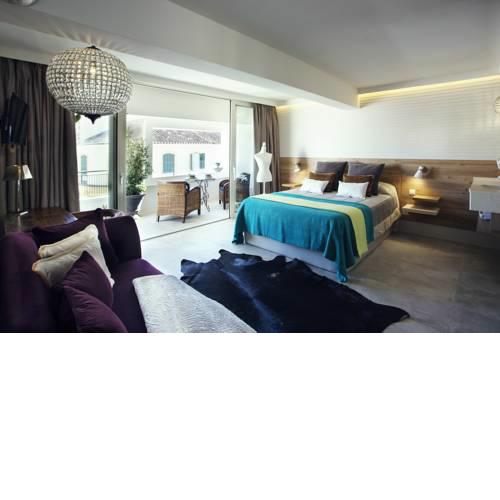 Luxury Cabaret Suite
