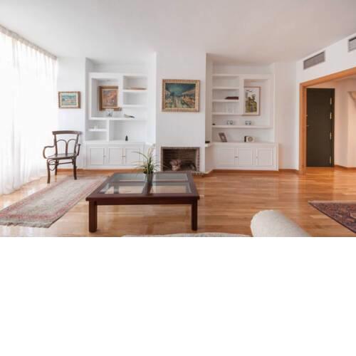 Luxury Duplex muy luminoso con jardin interior