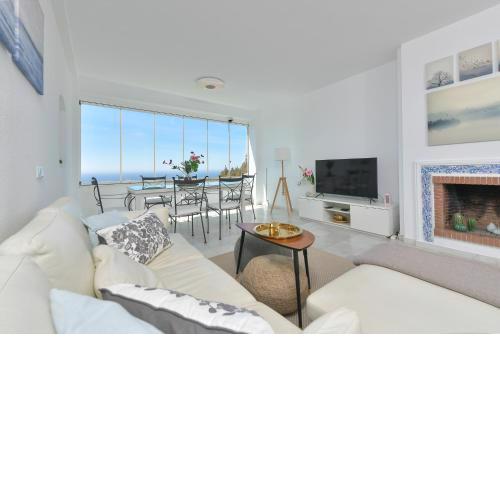 Luxury Duplex with Panoramic Sea View in Mijas
