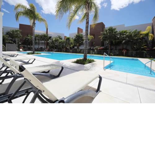 Luxury Flat -Sea, Golf and Mountain Views