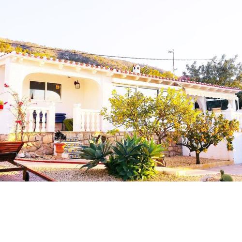 Luxury Holiday Home in Albir near Sea
