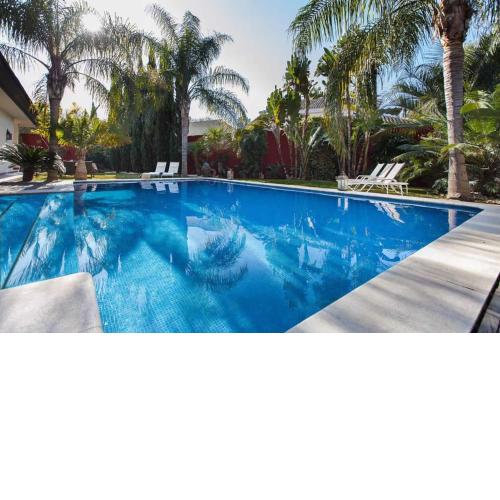 Luxury house
