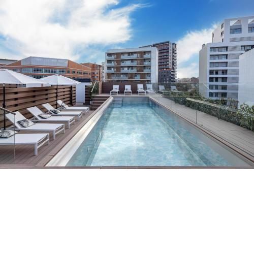 Luxury Loft with balcony + Pool