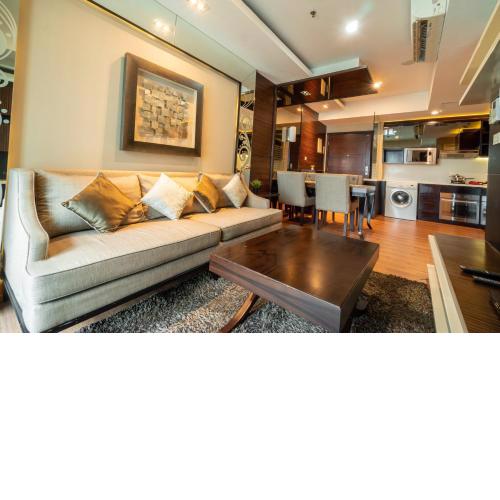 Luxury & Modern Unit 2 BR @Casablanca