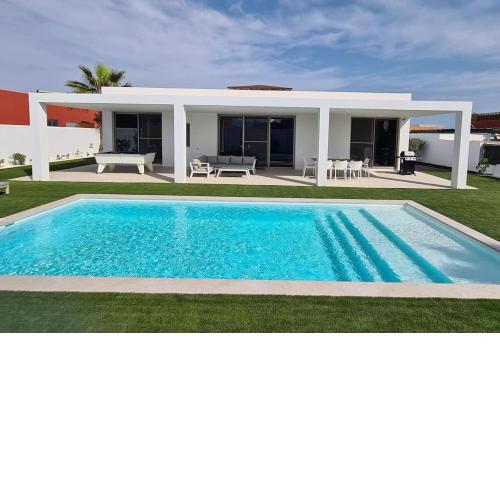 Luxury modern Villa LiLa heated pool
