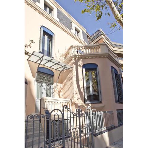 Luxury Palace Apartments