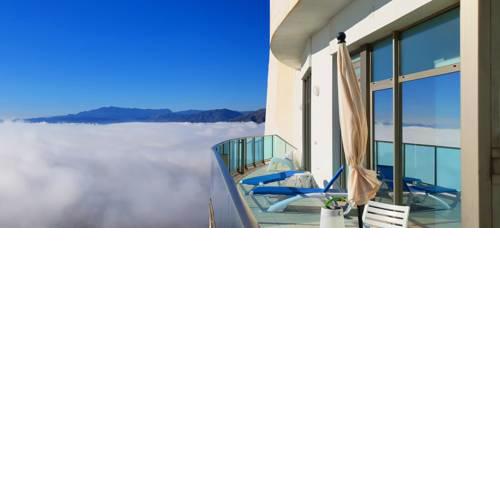 Luxury Penthouse on the 42nd floor with amazing sea views