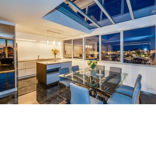 LUXURY PENTHOUSE, the best place in town