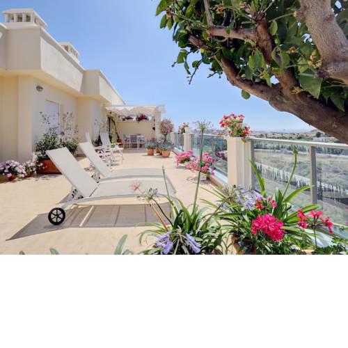 Luxury penthouse with amazing views 8.2
