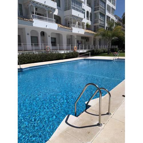 LUXURY PUERTO BANUS APARTMENT FREE PARKING&POOl