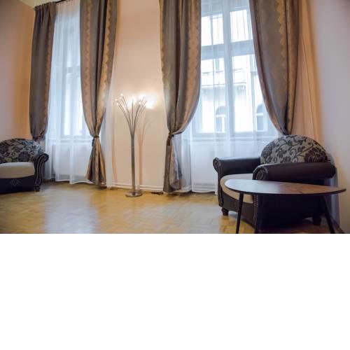 LUXURY SPACIOUS apartment in the heart of Prague
