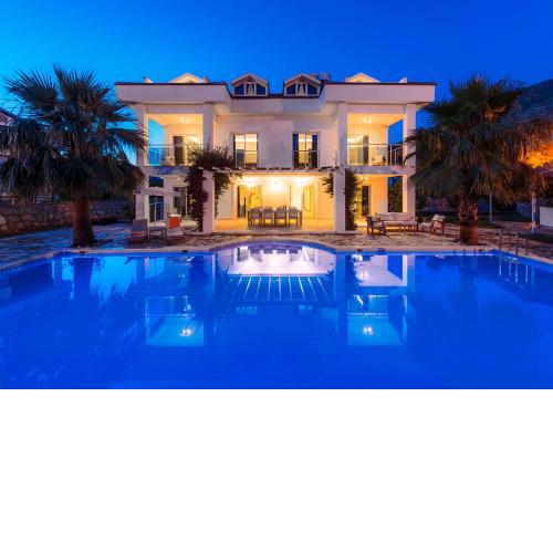 Luxury Villa for 8 People in Fethiye, Ölüdeniz - AWZ 168