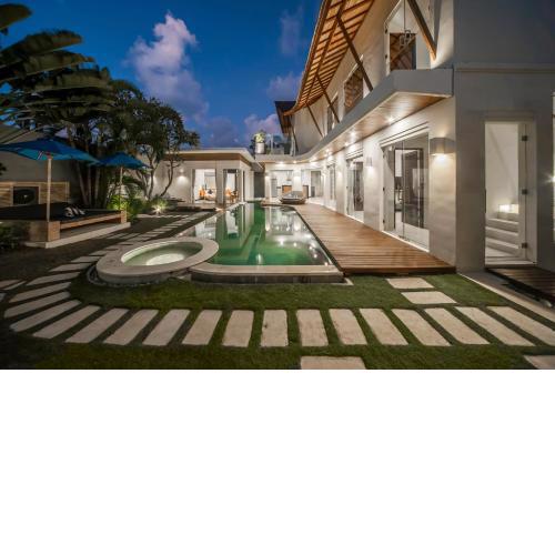 Luxury Villa Juno Seminyak