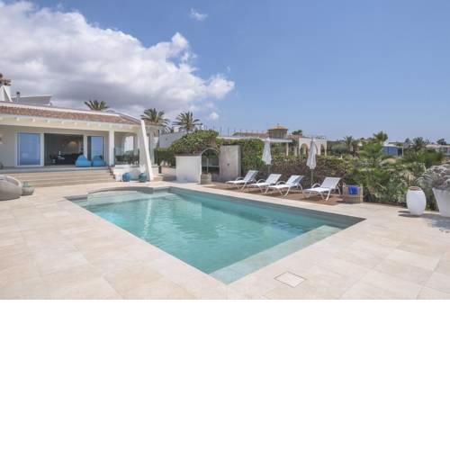 Luxury villa Luna on the cliff w/ heated pool