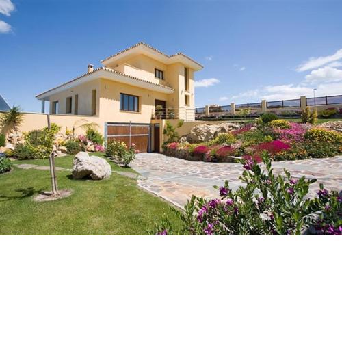 Luxury Villa on 5 star Golf Course
