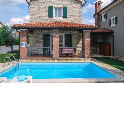 Luxury villa with a swimming pool Buici, Porec - 13543