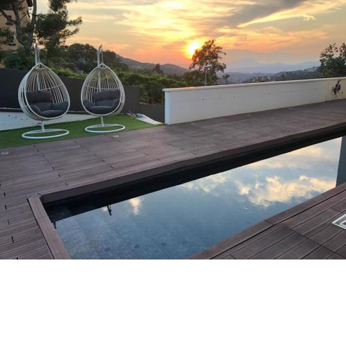 Luxury villa with pool in the upper Barcelona