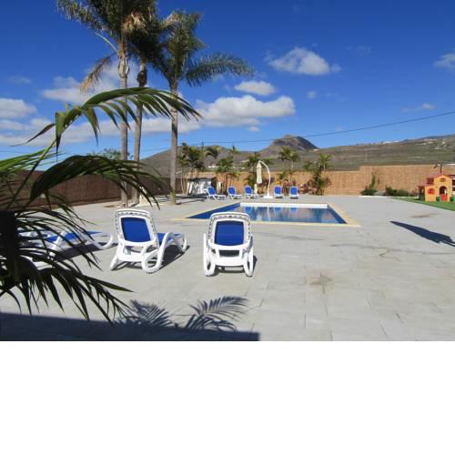 Luxury Villa with private heated pool in a quiet area.