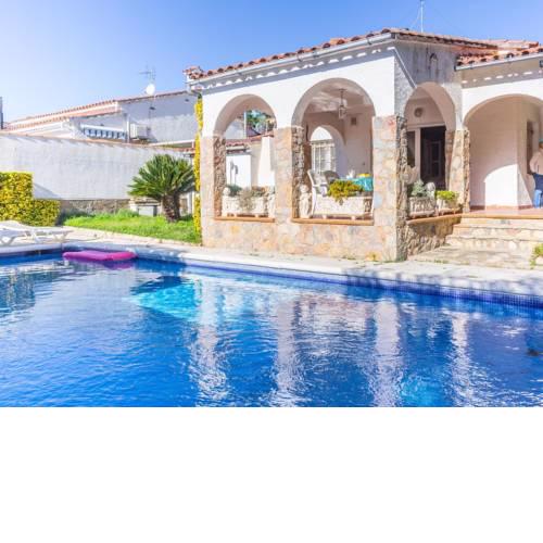 Luxury Villa with Private Pool in L'Escala Catalonia