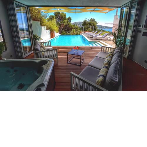 Luxury villa with private pool, jacuzzi and cinema in Primošten - ctpr153