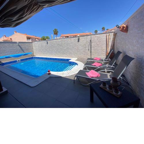 LUXURY VILLA WITH PRIVATE POOL, Playa del Duque