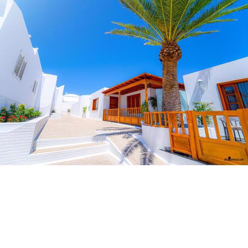 Luxury Villas Anjomacar