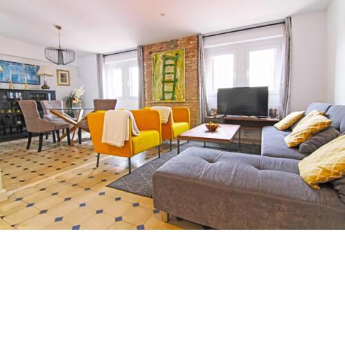 LUXURY&HISTORIC BUILDING&OLD TOWN&5 PAX