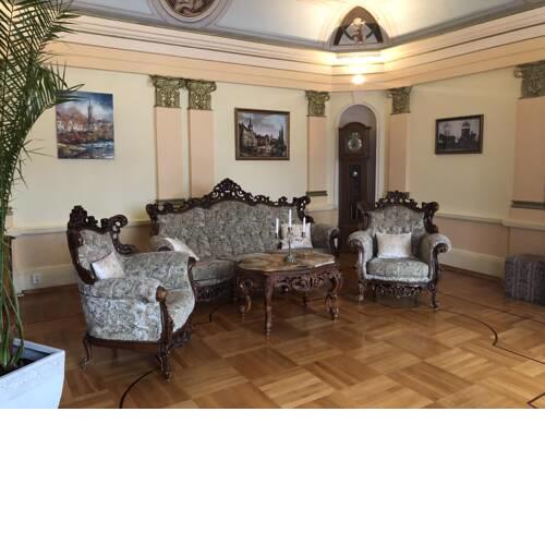 Luxusní apartmán s empírovými freskami v centru Čáslavi