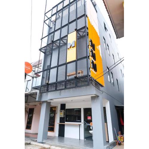 M Cabin Karawaci