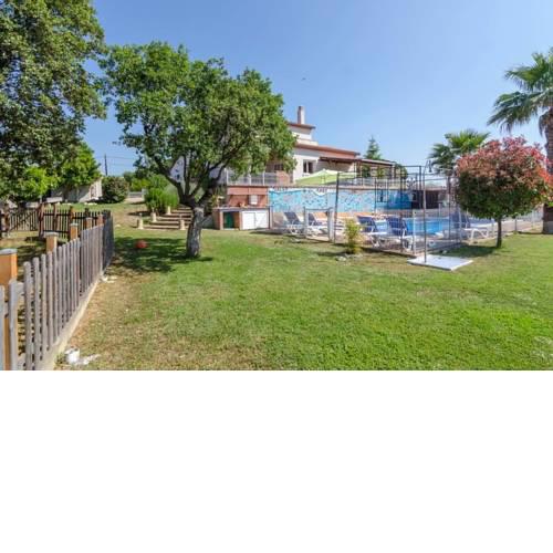 Macanet de la Selva Villa Sleeps 12 Pool